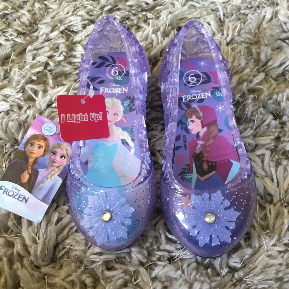 Frozen Light-Up Purple Shoes size 6C